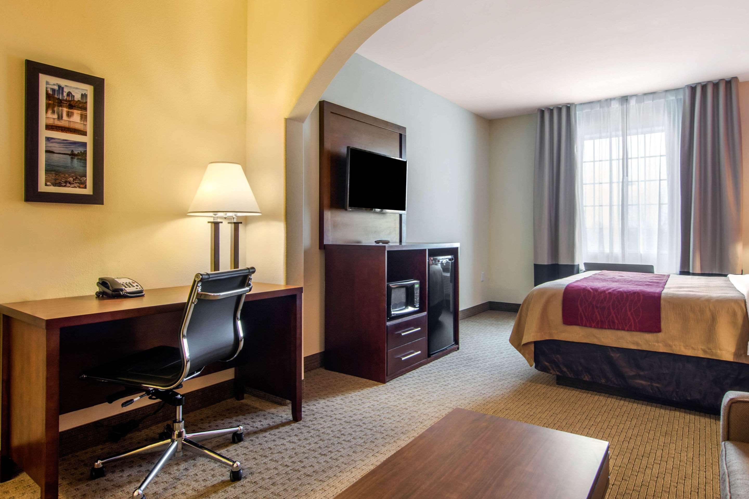 Comfort Inn&Suites Villa Rica Extérieur photo