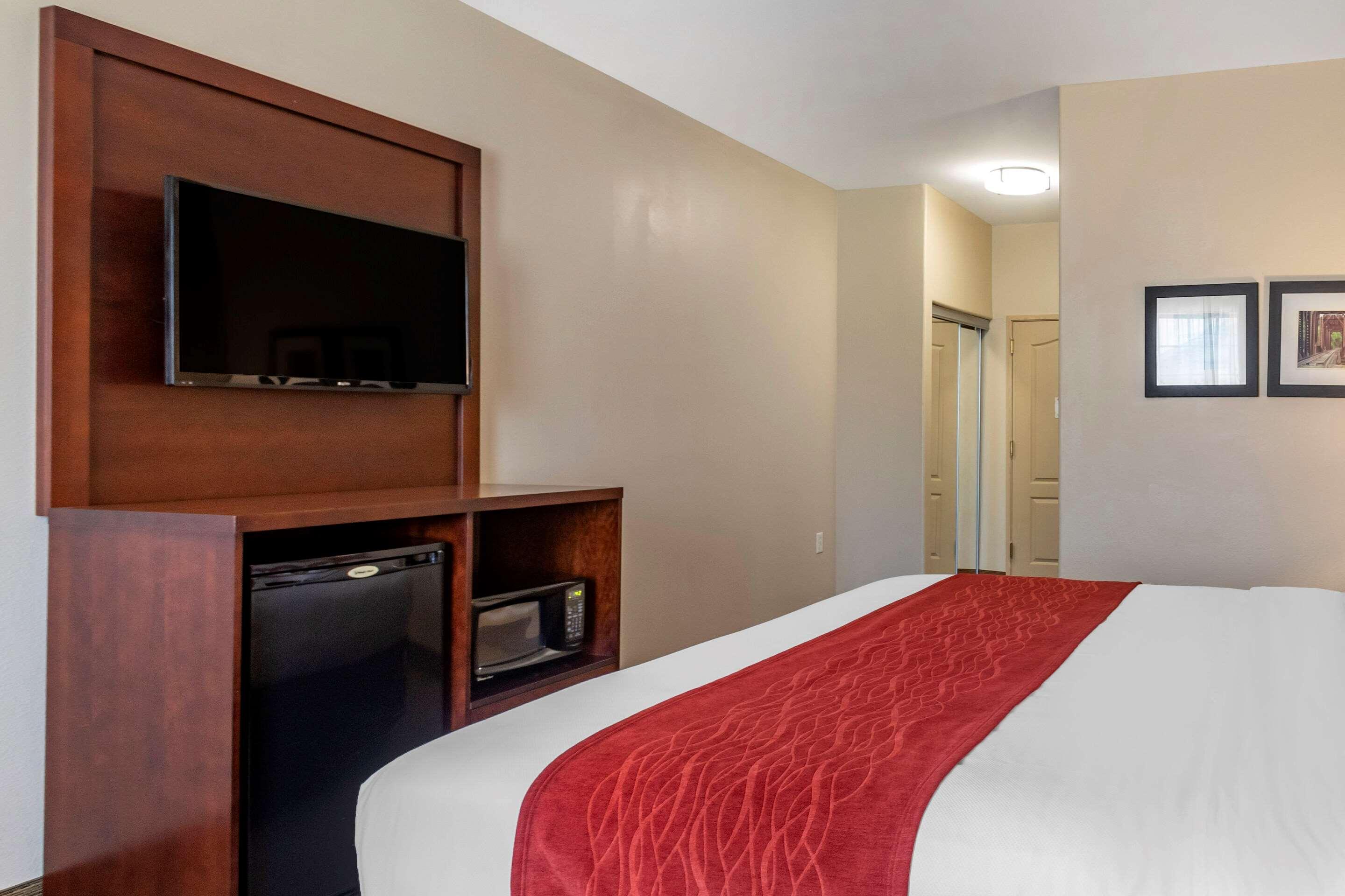 Comfort Inn&Suites Villa Rica Extérieur photo
